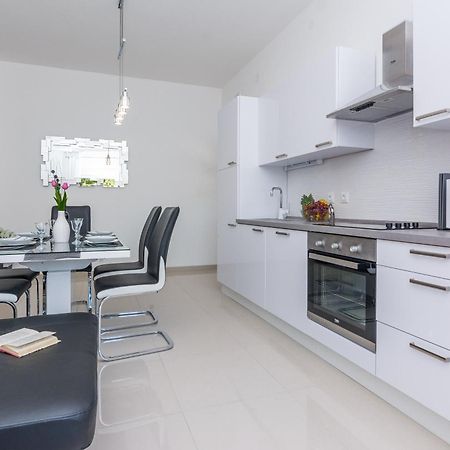Apartments Marko Sukošan Eksteriør billede