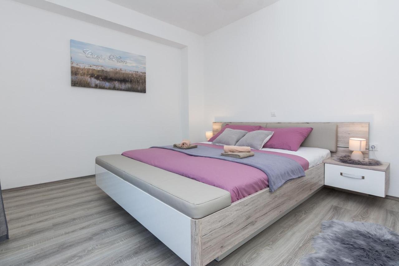 Apartments Marko Sukošan Eksteriør billede