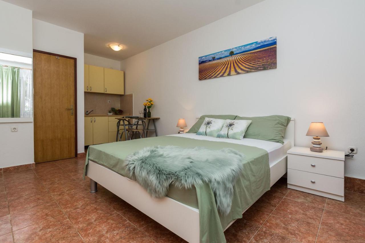 Apartments Marko Sukošan Eksteriør billede