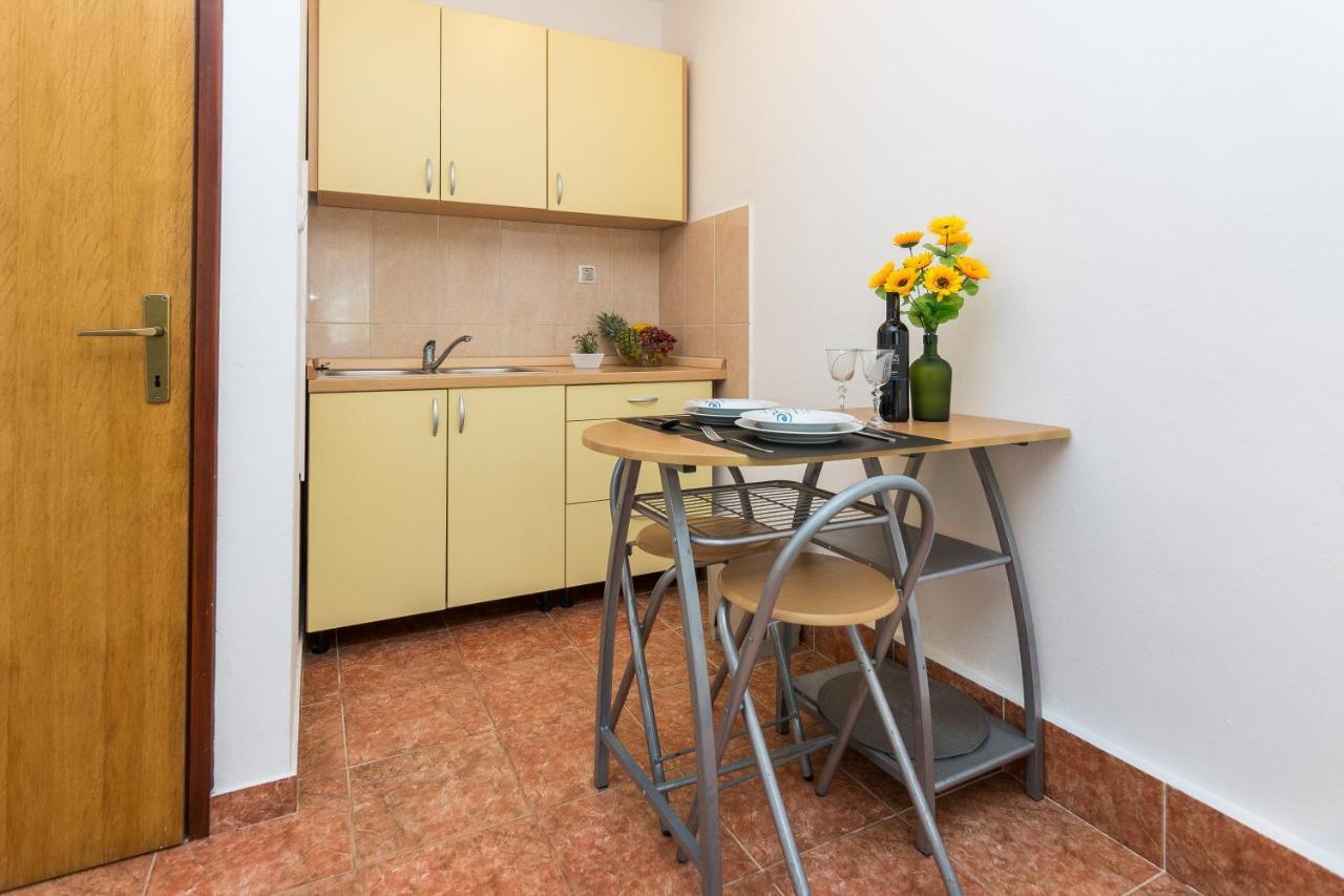 Apartments Marko Sukošan Eksteriør billede